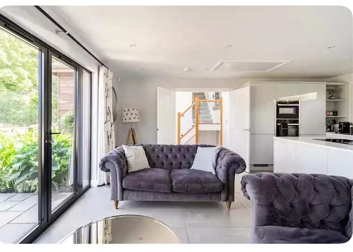 Luxury 2 Bed Home